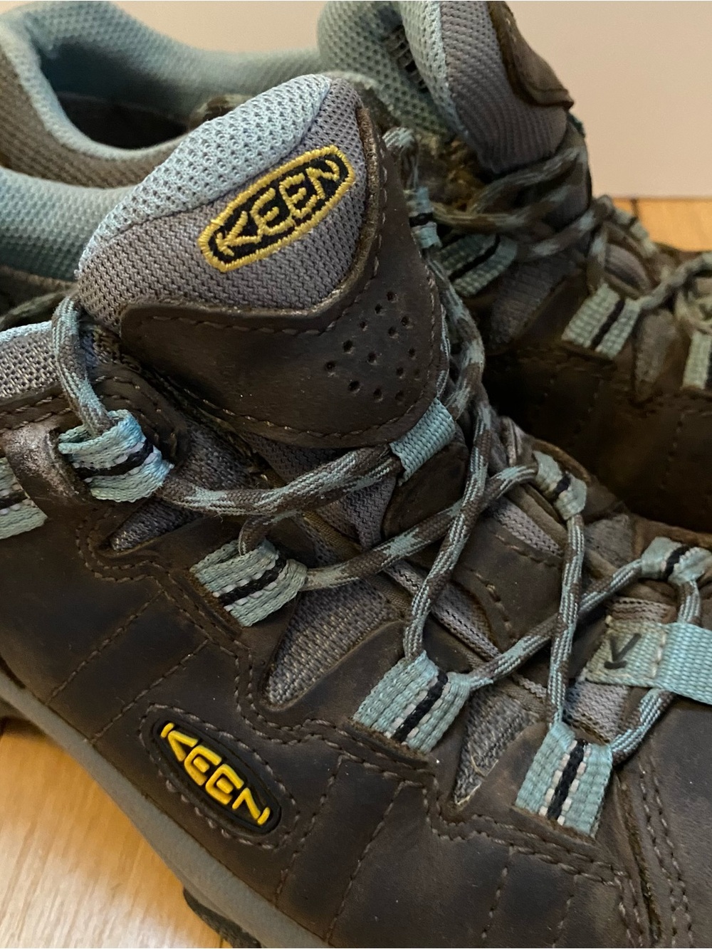 Keen Targhee II Womens Size 8 Hiking Boots Brown Leather Waterproof Outdoor
